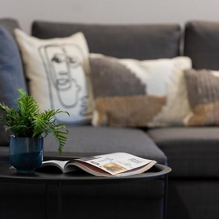 Metro Plac Wilsona Apartments Mickiewicza By Noclegi Renters Varšava Exteriér fotografie