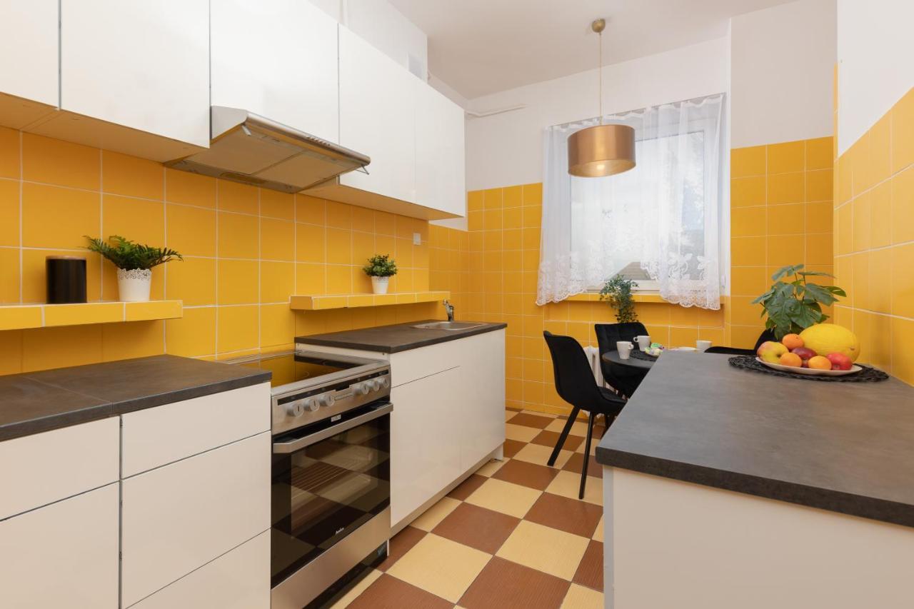 Metro Plac Wilsona Apartments Mickiewicza By Noclegi Renters Varšava Exteriér fotografie