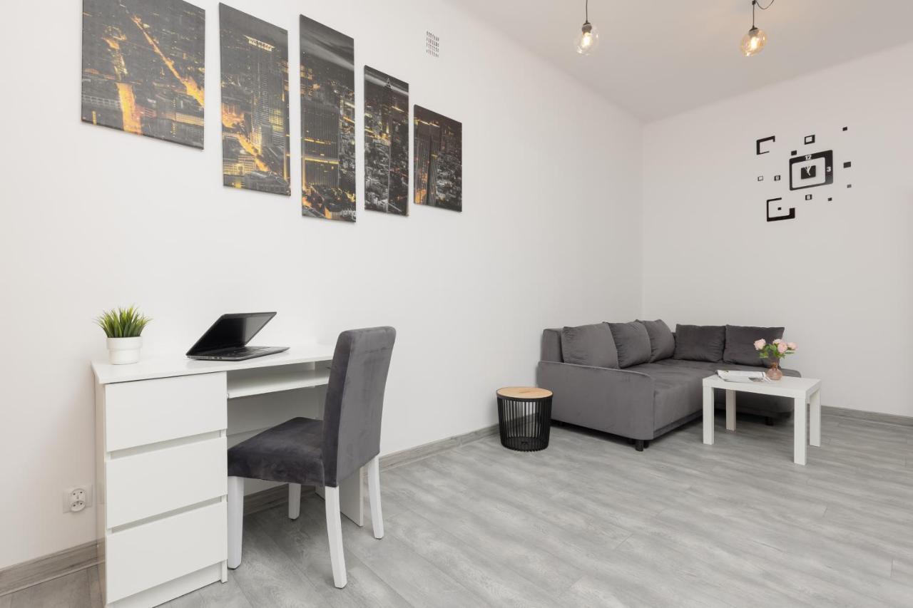 Metro Plac Wilsona Apartments Mickiewicza By Noclegi Renters Varšava Exteriér fotografie