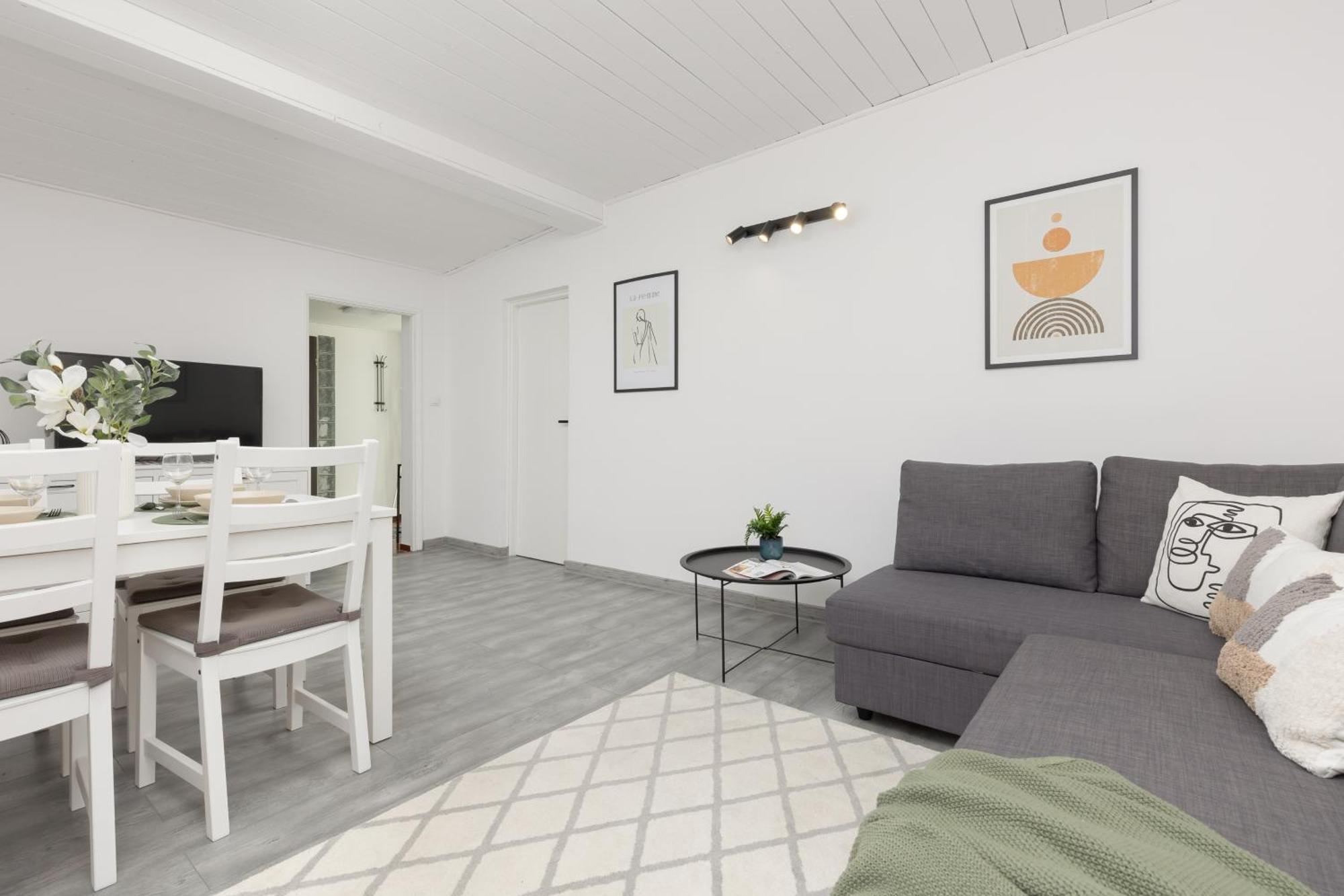 Metro Plac Wilsona Apartments Mickiewicza By Noclegi Renters Varšava Exteriér fotografie